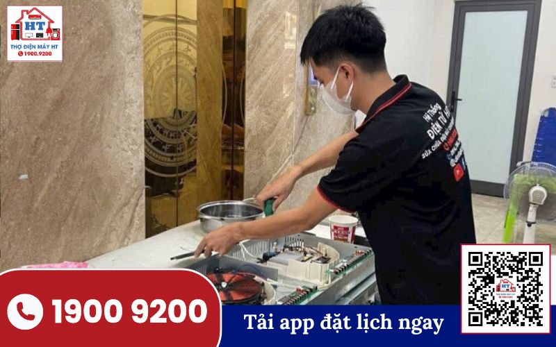 Kiểm tra bếp từ tại nhà Kỹ thuật viên HT kiểm tra bếp từ tại nhà khách hàng ở Quảng Trị.